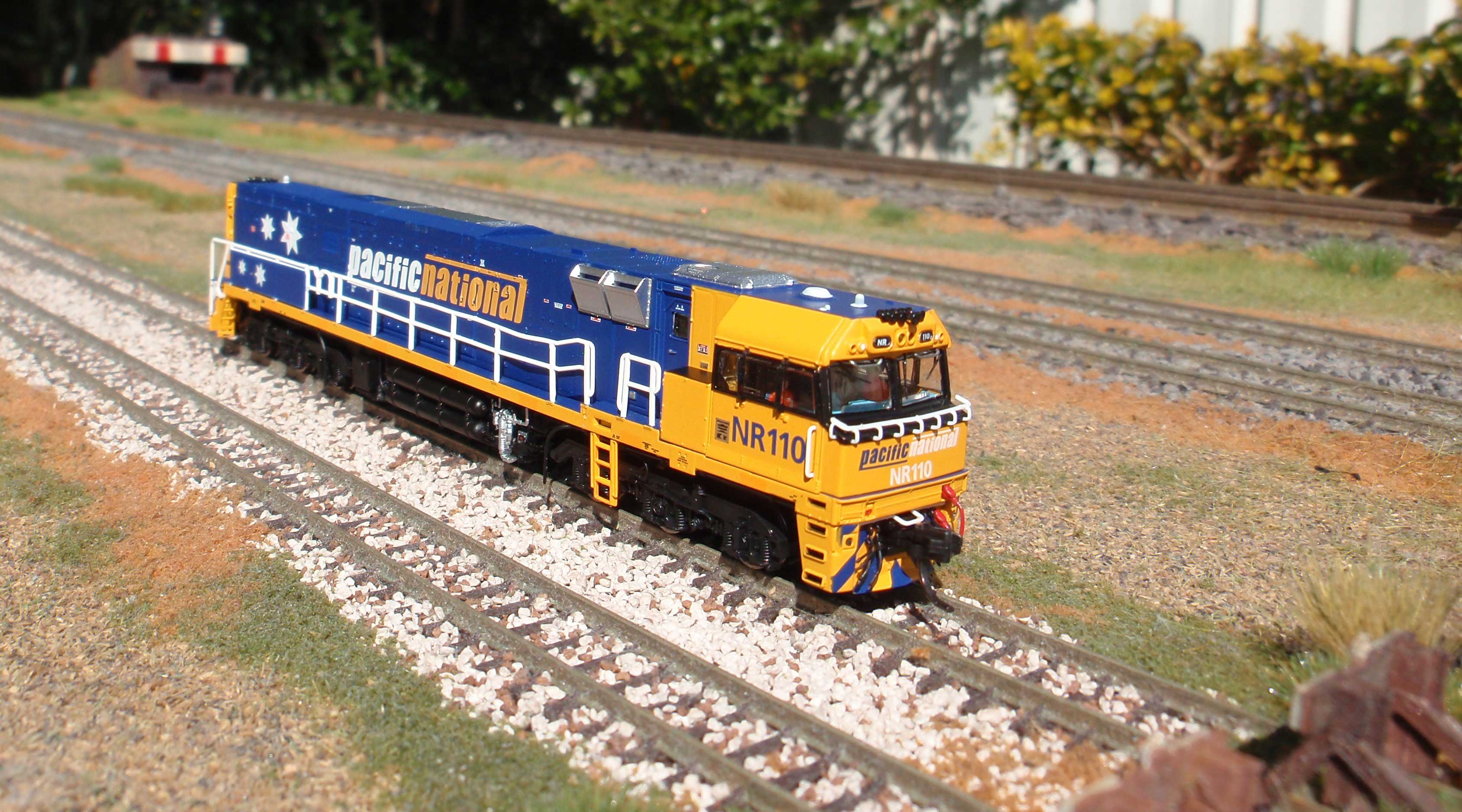 Auscision Models ’N Scale’ NR Class in ‘Pacific National’ livery